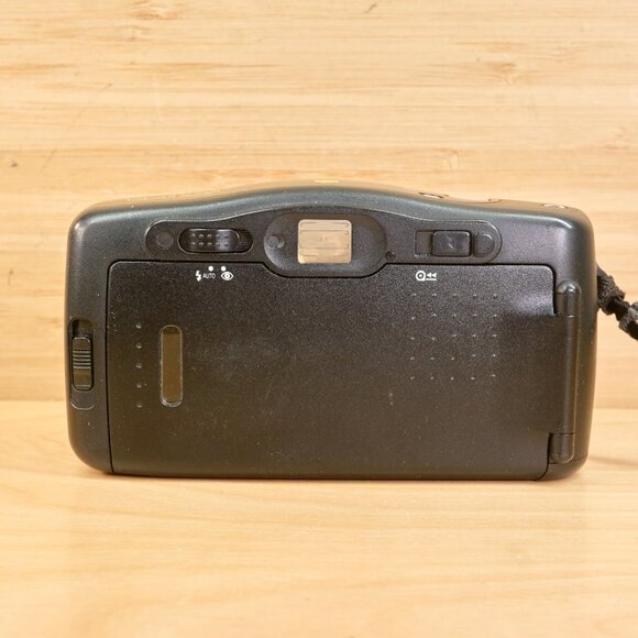 Fujifilm DL-95 Super Autofocus / 35mm Point and Shoot Film Camera / Tested - Picture 5 of 8